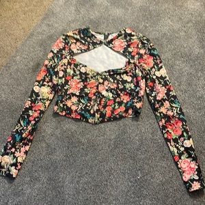 Floral Long sleeve cropped top